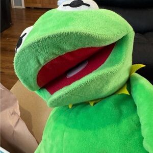 Kermit the frog puppet